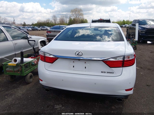 44752460 :رقم المزاد ، JTHBK1GG1F2185814 vin ، 2015 Lexus Es 350 Crafted Line مزاد بيع