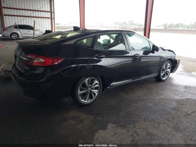 2018 HONDA CLARITY PLUG-IN HYBRID JHMZC5F33JC004863 Photo 3