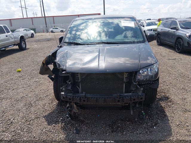 Продажа на аукционе авто 2015 Chrysler Town & Country S, vin: 2C4RC1HG0FR583271, номер лота: 44752487