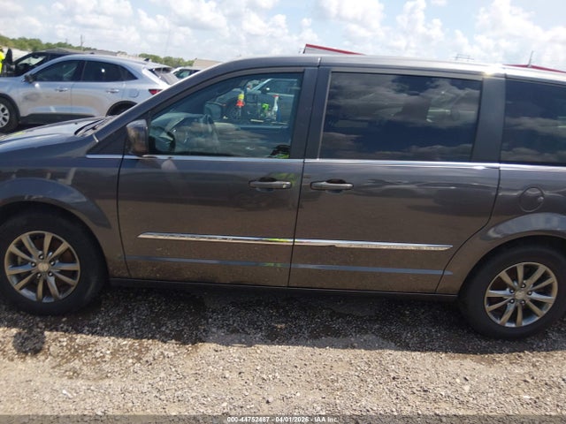 Продажа на аукционе авто 2015 Chrysler Town & Country S, vin: 2C4RC1HG0FR583271, номер лота: 44752487
