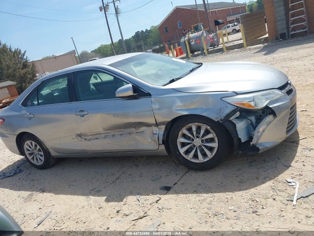 Aukcja sprzedaży 2015 Toyota Camry Le, vin: 4T4BF1FK5FR499483, numer aukcji: 44752490