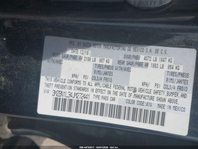 2018 MAZDA MAZDA3 3MZBN1L34JM272441 Photo 8