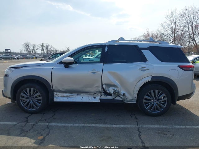 44752541 :رقم المزاد ، 5N1DR3CD8RC291832 vin ، 2024 Nissan Pathfinder Sl 4wd مزاد بيع