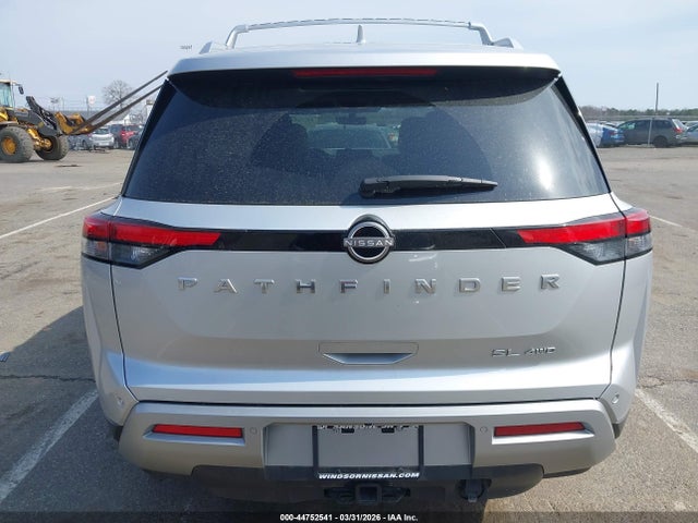 44752541 :رقم المزاد ، 5N1DR3CD8RC291832 vin ، 2024 Nissan Pathfinder Sl 4wd مزاد بيع