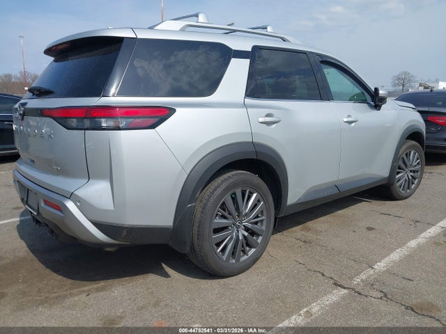 44752541 :رقم المزاد ، 5N1DR3CD8RC291832 vin ، 2024 Nissan Pathfinder Sl 4wd مزاد بيع