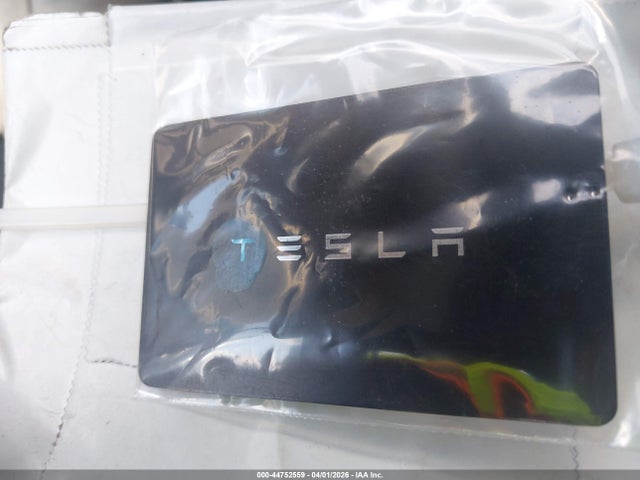 2024 Tesla Model Y Long Range Dual Motor All-wheel Drive მანქანა იყიდება აუქციონზე, vin: 7SAYGDEE8RA218969, აუქციონის ნომერი: 44752559