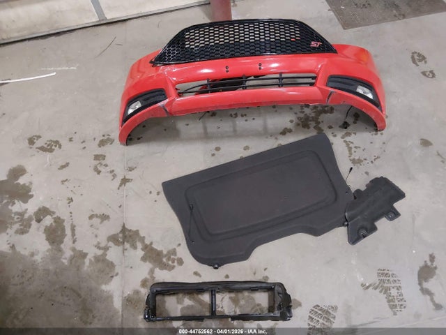 1FADP3L95HL233915 Ford FOCUS ST