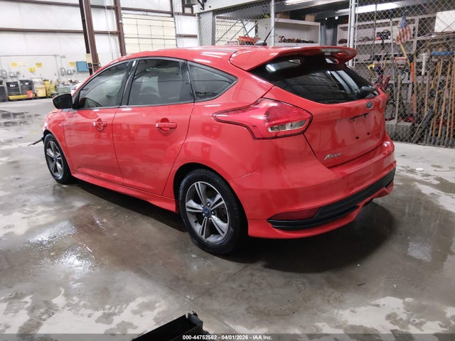 1FADP3L95HL233915 Ford FOCUS ST