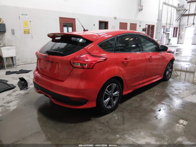 1FADP3L95HL233915 Ford FOCUS ST