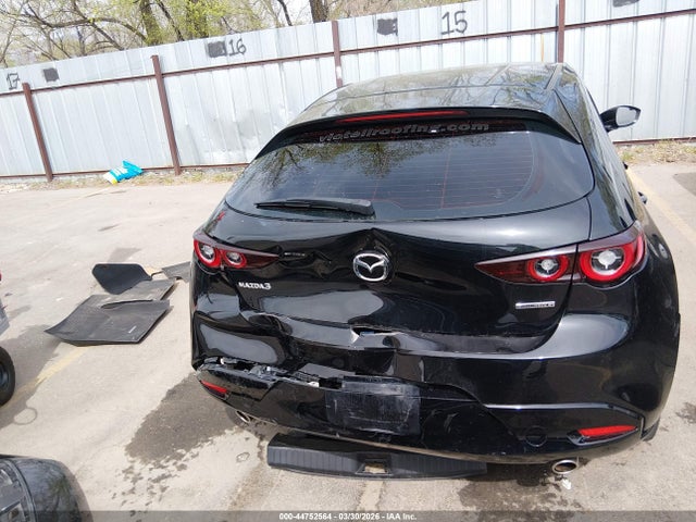 JM1BPAKM1P1614568 Mazda Mazda3 2.5 S Select