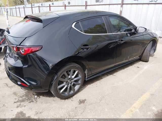 JM1BPAKM1P1614568 Mazda Mazda3 2.5 S Select