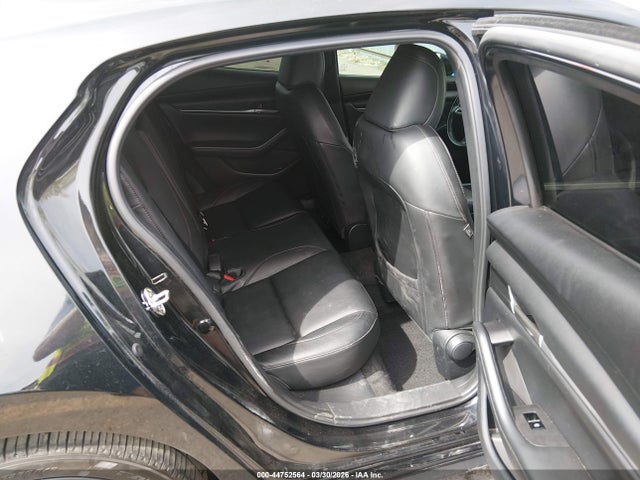 JM1BPAKM1P1614568 Mazda Mazda3 2.5 S Select