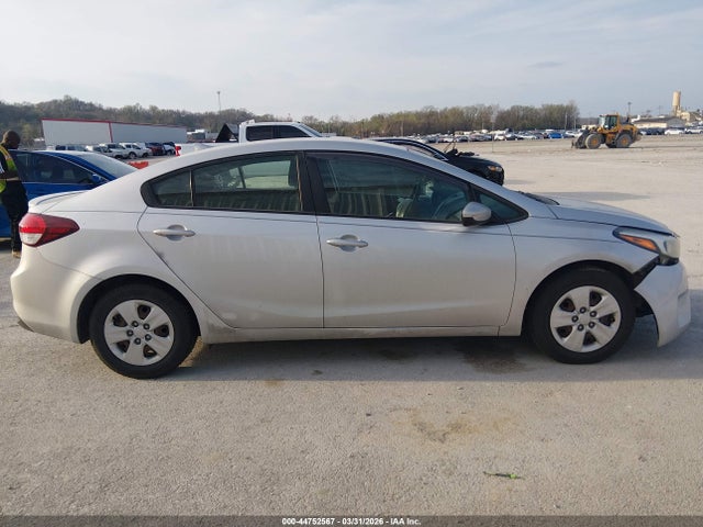 44752567 :رقم المزاد ، 3KPFK4A73HE026375 vin ، 2017 Kia Forte Lx مزاد بيع