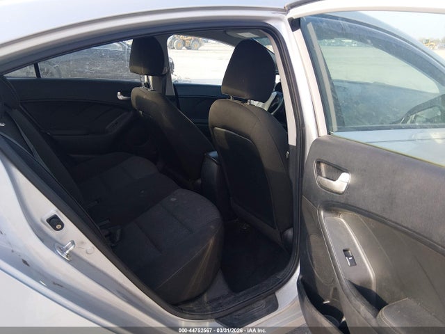 44752567 :رقم المزاد ، 3KPFK4A73HE026375 vin ، 2017 Kia Forte Lx مزاد بيع