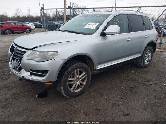 2010 Volkswagen Touareg Vr6 Fsi მანქანა იყიდება აუქციონზე, vin: WVGBF7A95AD001728, აუქციონის ნომერი: 44752570