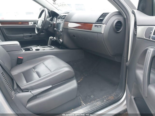 2010 Volkswagen Touareg Vr6 Fsi მანქანა იყიდება აუქციონზე, vin: WVGBF7A95AD001728, აუქციონის ნომერი: 44752570