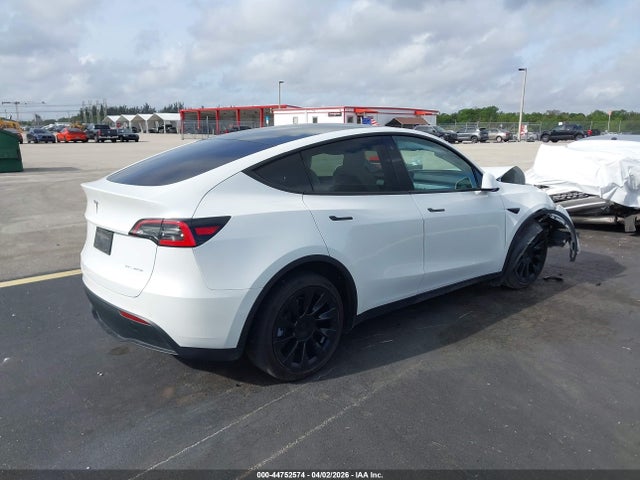 2021 Tesla Model Y Long Range Dual Motor All-wheel Drive მანქანა იყიდება აუქციონზე, vin: 5YJYGDEE9MF062885, აუქციონის ნომერი: 44752574