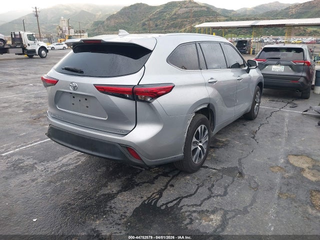 5TDHZRAH6NS120245 Toyota Highlander Xle