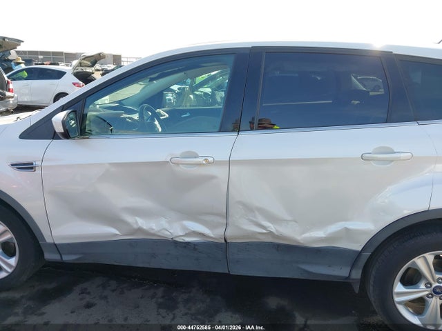 1FMCU0GXXFUA67450 Ford ESCAPE SE