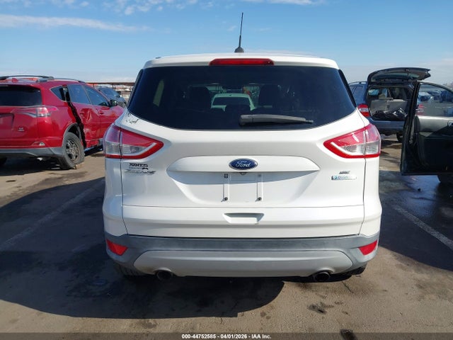 1FMCU0GXXFUA67450 Ford ESCAPE SE