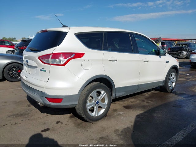 1FMCU0GXXFUA67450 Ford ESCAPE SE