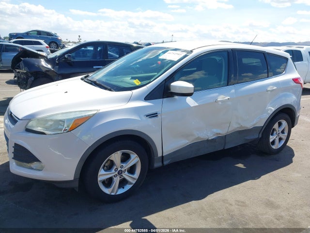1FMCU0GXXFUA67450 Ford ESCAPE SE
