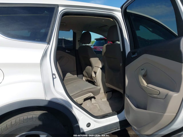 1FMCU0GXXFUA67450 Ford ESCAPE SE