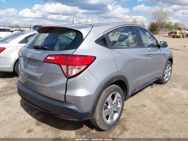 2018 HONDA HR-V 3CZRU6H3XJG723732 Photo 3