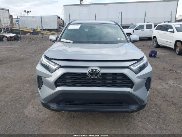 2T3P1RFV0SW613592 Toyota Rav4 Xle