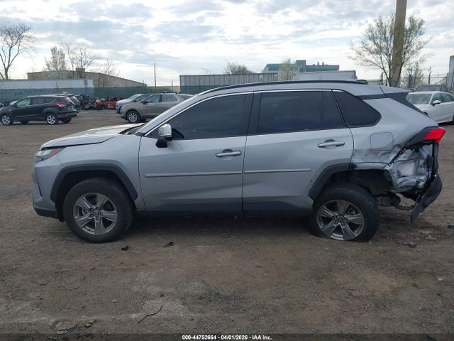 2T3P1RFV0SW613592 Toyota Rav4 Xle
