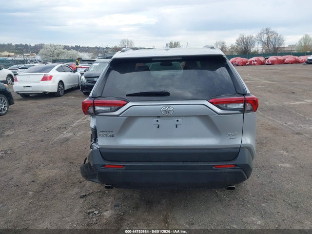 2T3P1RFV0SW613592 Toyota Rav4 Xle
