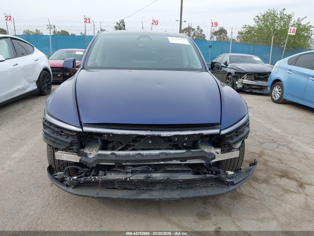7SAYGDED7TF405945 Tesla Model Y