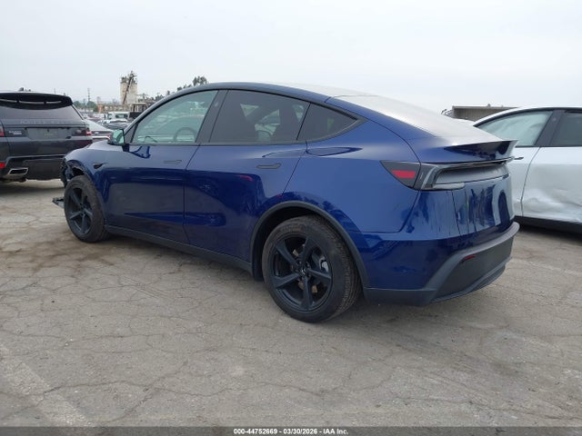 7SAYGDED7TF405945 Tesla Model Y