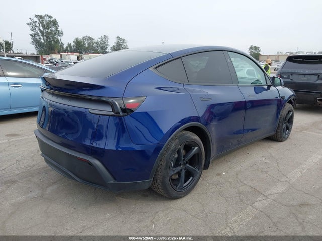 7SAYGDED7TF405945 Tesla Model Y