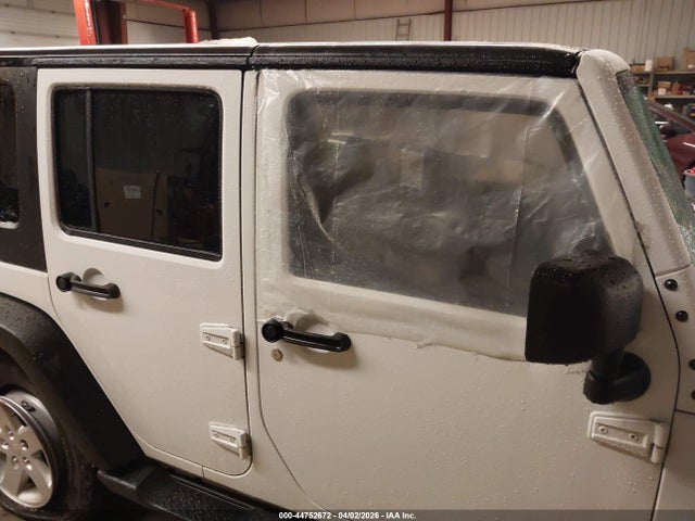 44752672 :رقم المزاد ، 1C4BJWDG9FL576435 vin ، 2015 Jeep Wrangler Unlimited Sport مزاد بيع