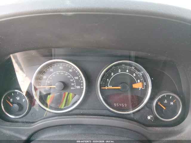 44752673 :رقم المزاد ، 1C4NJDEB8ED905039 vin ، 2014 Jeep Compass Latitude مزاد بيع