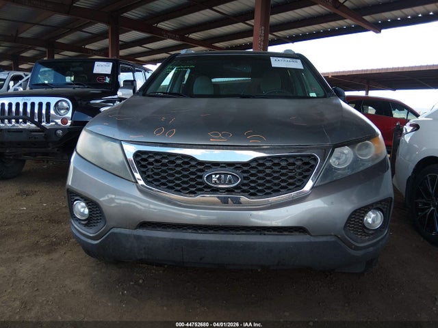 44752680 :رقم المزاد ، 5XYKT3A10BG104770 vin ، 2011 Kia Sorento Lx مزاد بيع