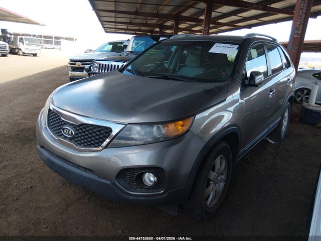 44752680 :رقم المزاد ، 5XYKT3A10BG104770 vin ، 2011 Kia Sorento Lx مزاد بيع