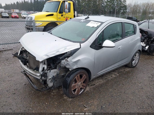 Chevrolet Spark 1lt Auto 2014 KL8CD6S93EC553563 Image 2