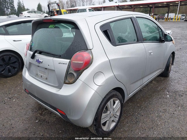 Chevrolet Spark 1lt Auto 2014 KL8CD6S93EC553563 Image 4