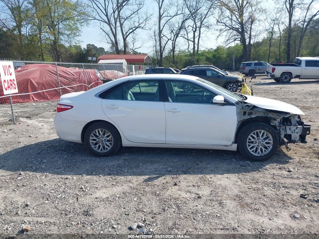 4T1BF1FK0HU395125 Toyota CAMRY LE