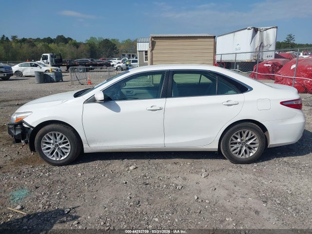 4T1BF1FK0HU395125 Toyota CAMRY LE