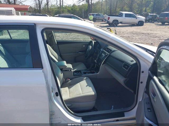 4T1BF1FK0HU395125 Toyota CAMRY LE