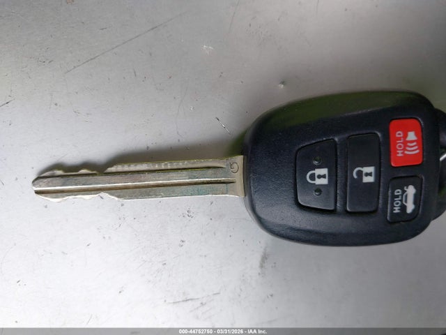 4T1BF1FK8EU426049 Toyota CAMRY SE