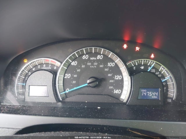 4T1BF1FK8EU426049 Toyota CAMRY SE