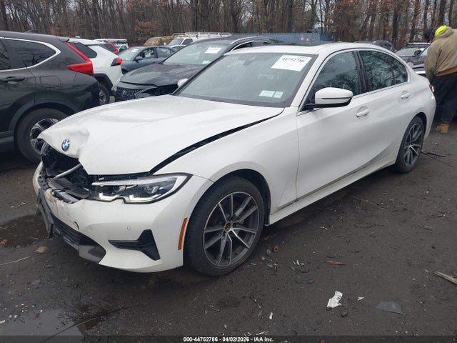 44752786 :رقم المزاد ، 3MW5R7J08L8B16847 vin ، 2020 Bmw 330i Xdrive مزاد بيع