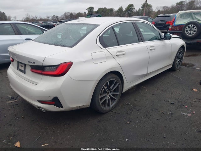 44752786 :رقم المزاد ، 3MW5R7J08L8B16847 vin ، 2020 Bmw 330i Xdrive مزاد بيع
