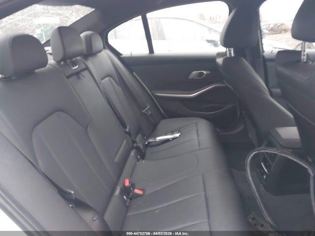 44752786 :رقم المزاد ، 3MW5R7J08L8B16847 vin ، 2020 Bmw 330i Xdrive مزاد بيع
