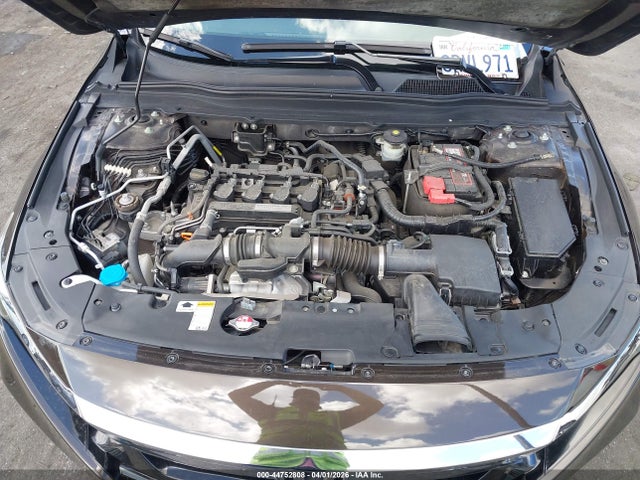 1HGCV1F93JA038927 Honda Accord Touring