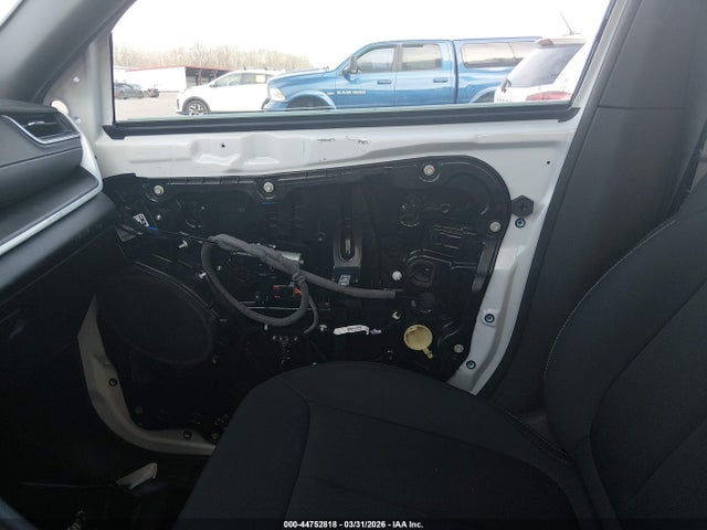 44752818 :رقم المزاد ، 1C4RJKAG1S8654425 vin ، 2025 Jeep Grand Cherokee L Laredo X 4x4 مزاد بيع